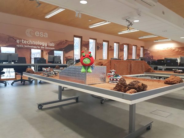 Inscripciones abiertas para un nuevo taller e-technology lab workshop para profesores de primaria